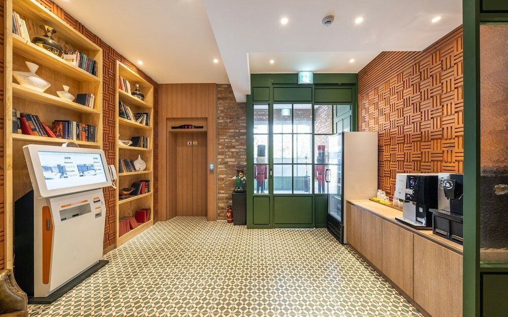 Фото Yongin Soseol Smith Hotel