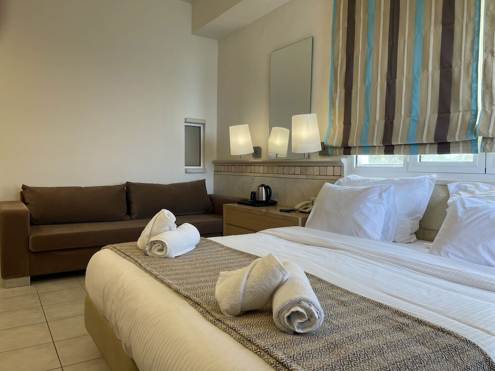 Фото Glaros Beach Hotel
