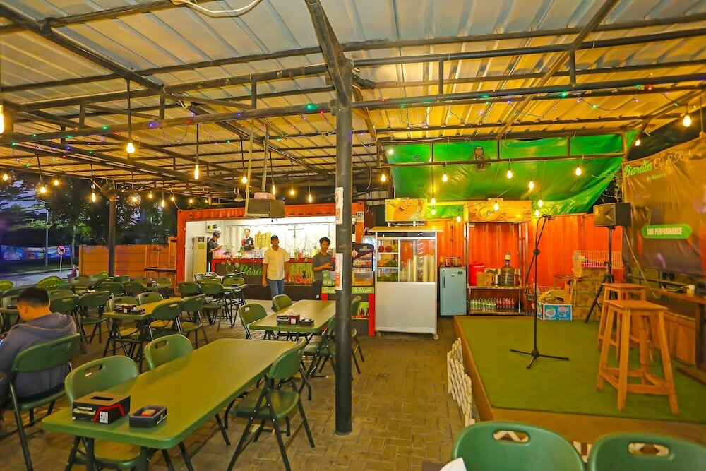 Фото Oyo 92306 Barata Hotel