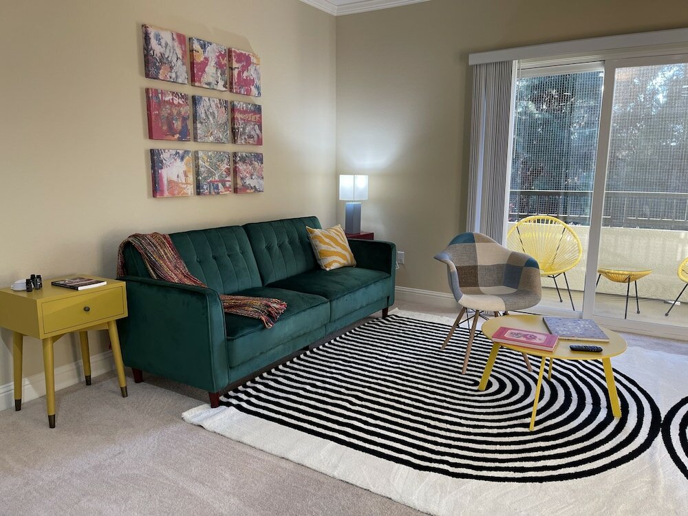 Фото Balmoral Apartments