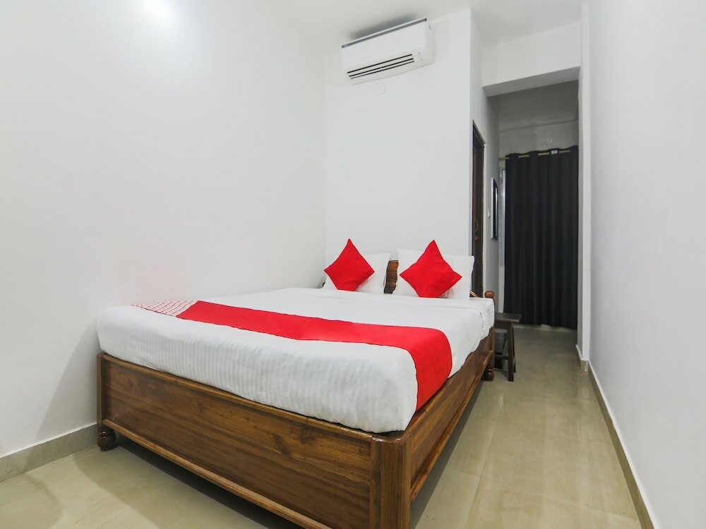 Фото Oyo Flagship 15828 Neexotica