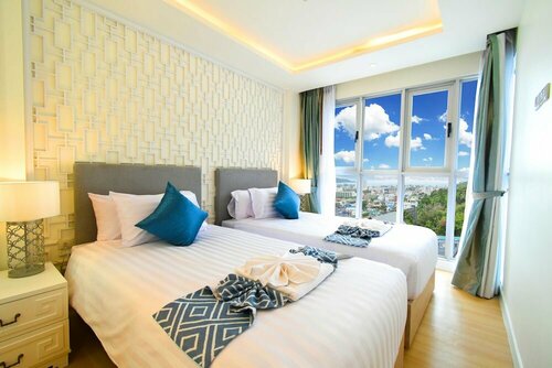 Гостиница The Aristo Seaview Hotel Patong