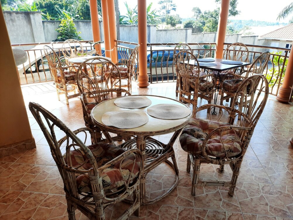 Фото Airport Side Hotel Entebbe