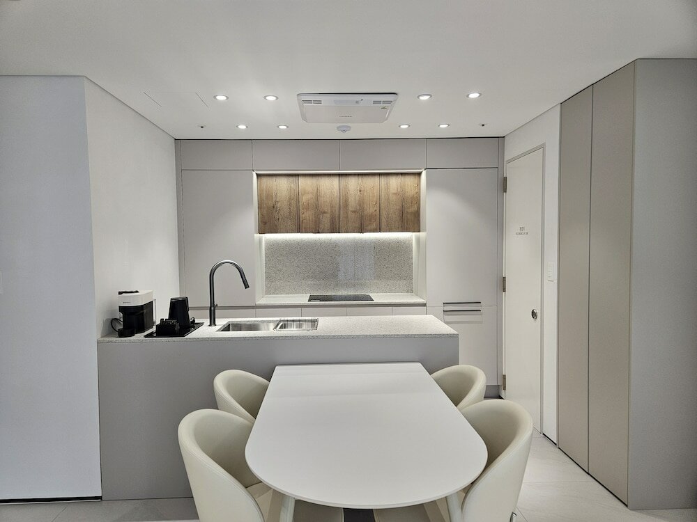 Фото Hotel the Designers Lyj Suite Yeoksam