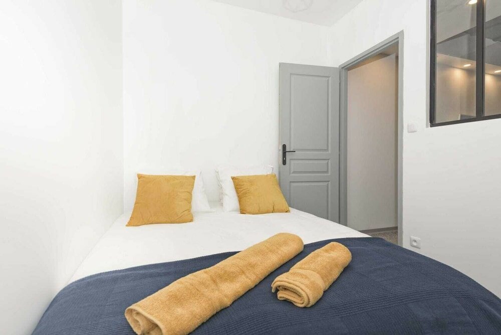 Фото Villa Lafaille Apartment Hotel by J