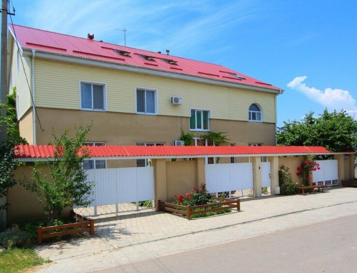 Фото отеля 1