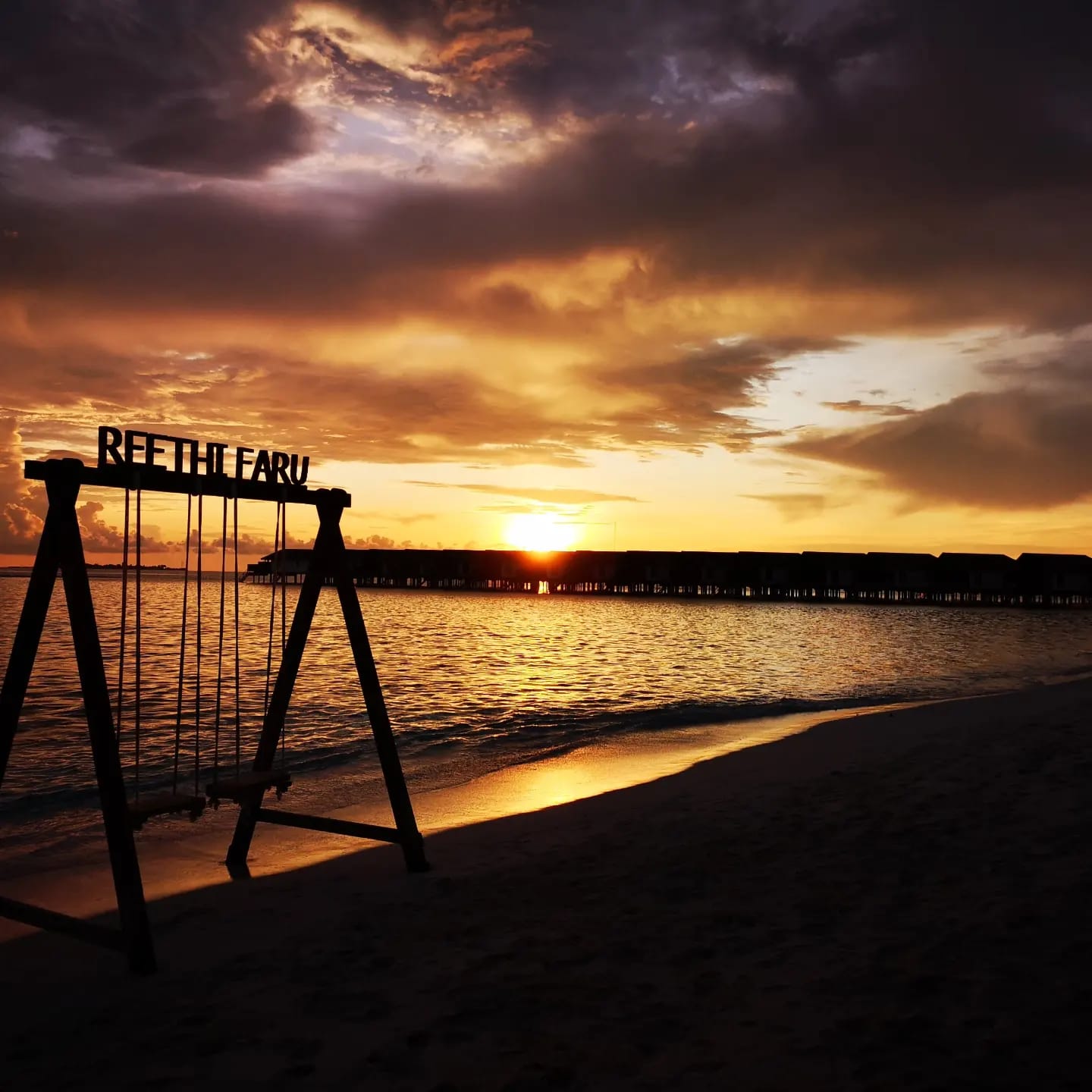 Фото Reethi Faru Resort Hotel