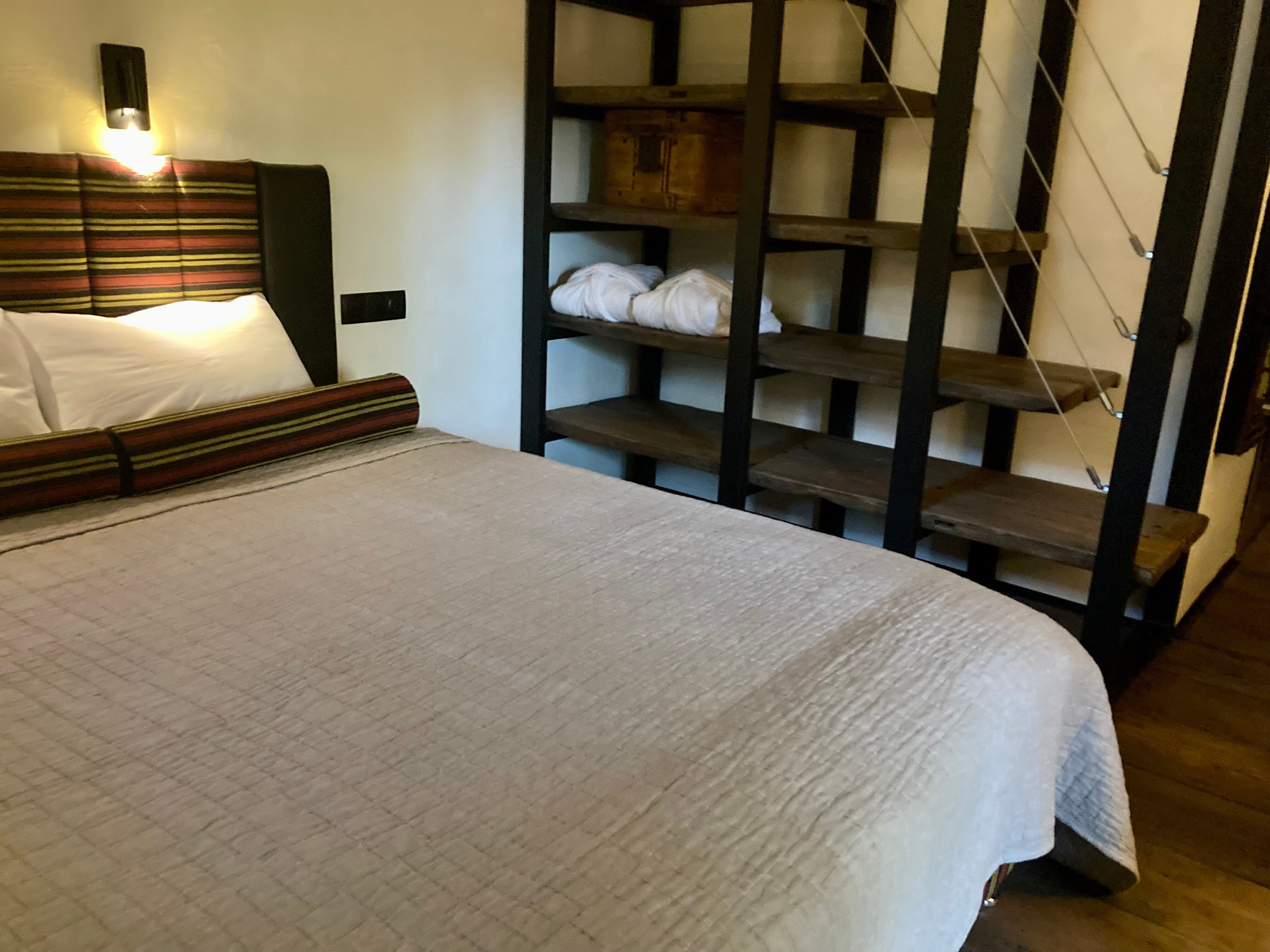 Фото Конь в пальто. Музей и постой