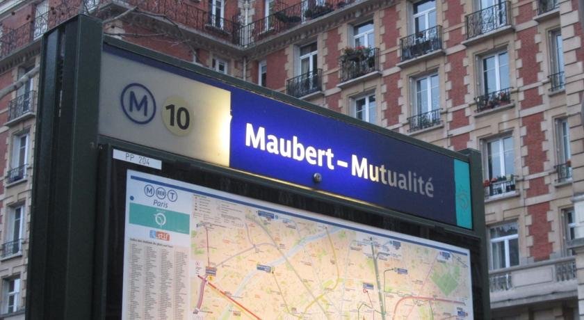 Фото Hotel Des Carmes