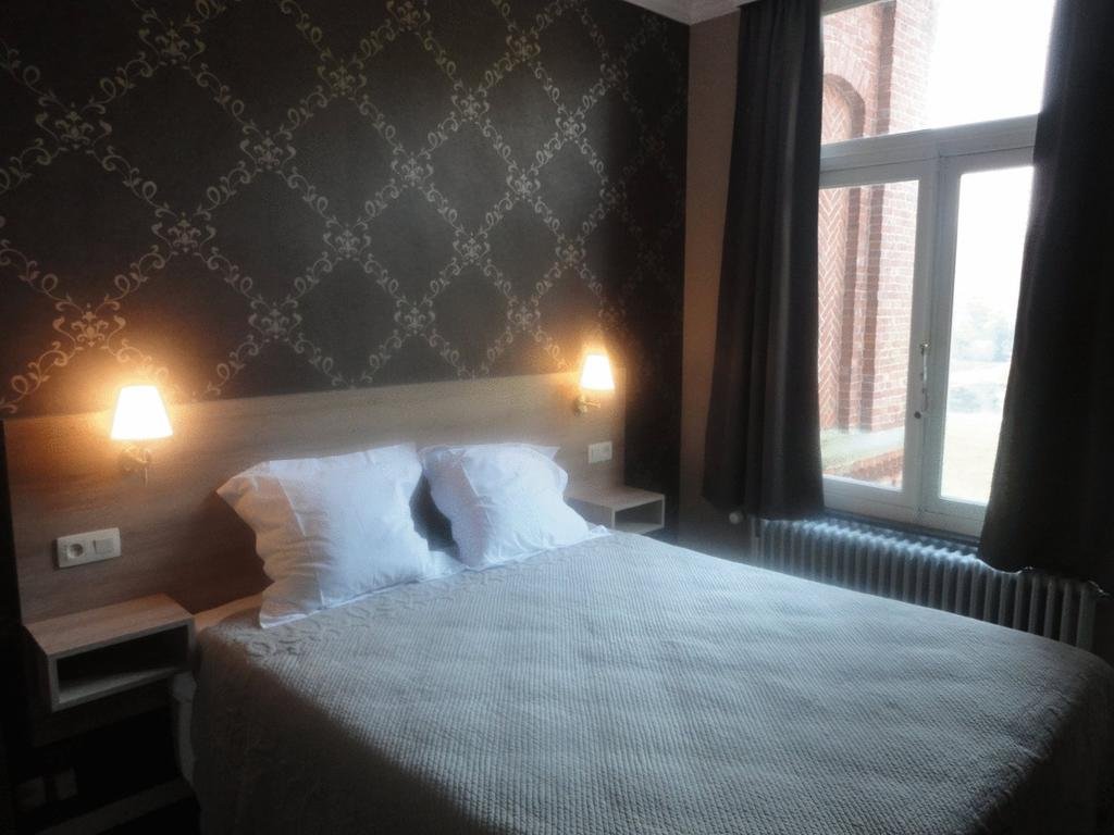 Фото Hotel Lodewijk Van Male