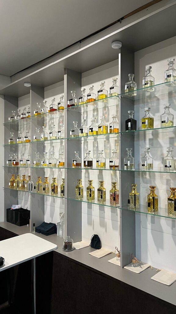 Perfume and cosmetics shop Lemas, Novokuznetsk, photo