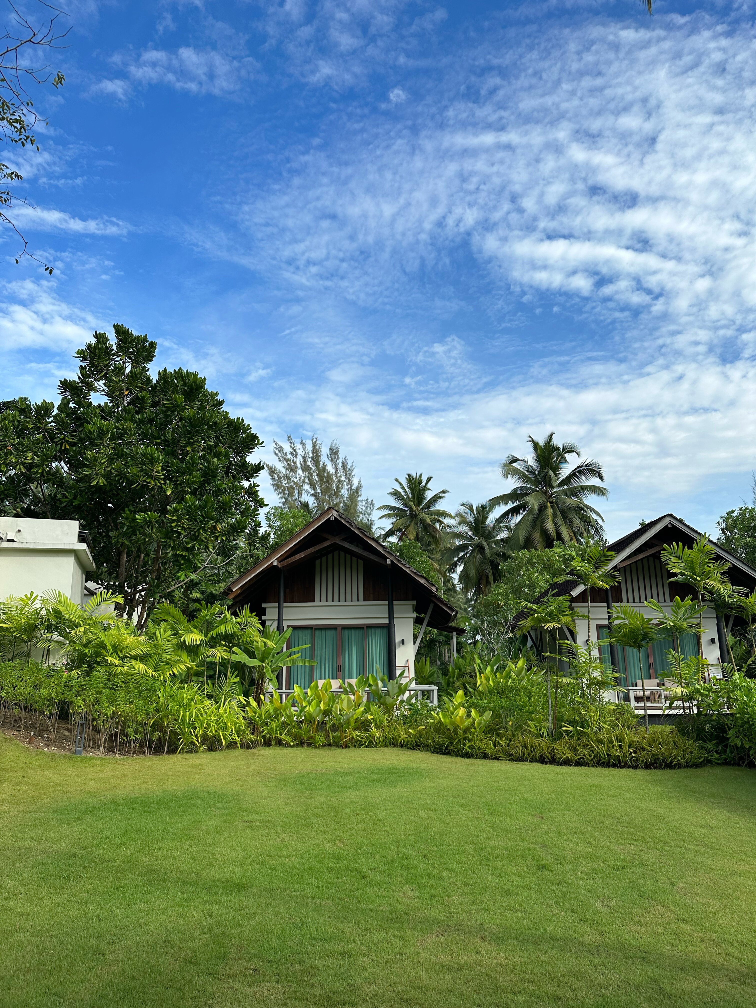 Фото Outrigger Khao Lak Beach Resort