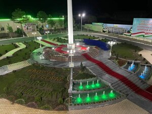 Бободжан Гафуров (Sughd Province, Khujand, Gafurov Sok.), monument, memorial