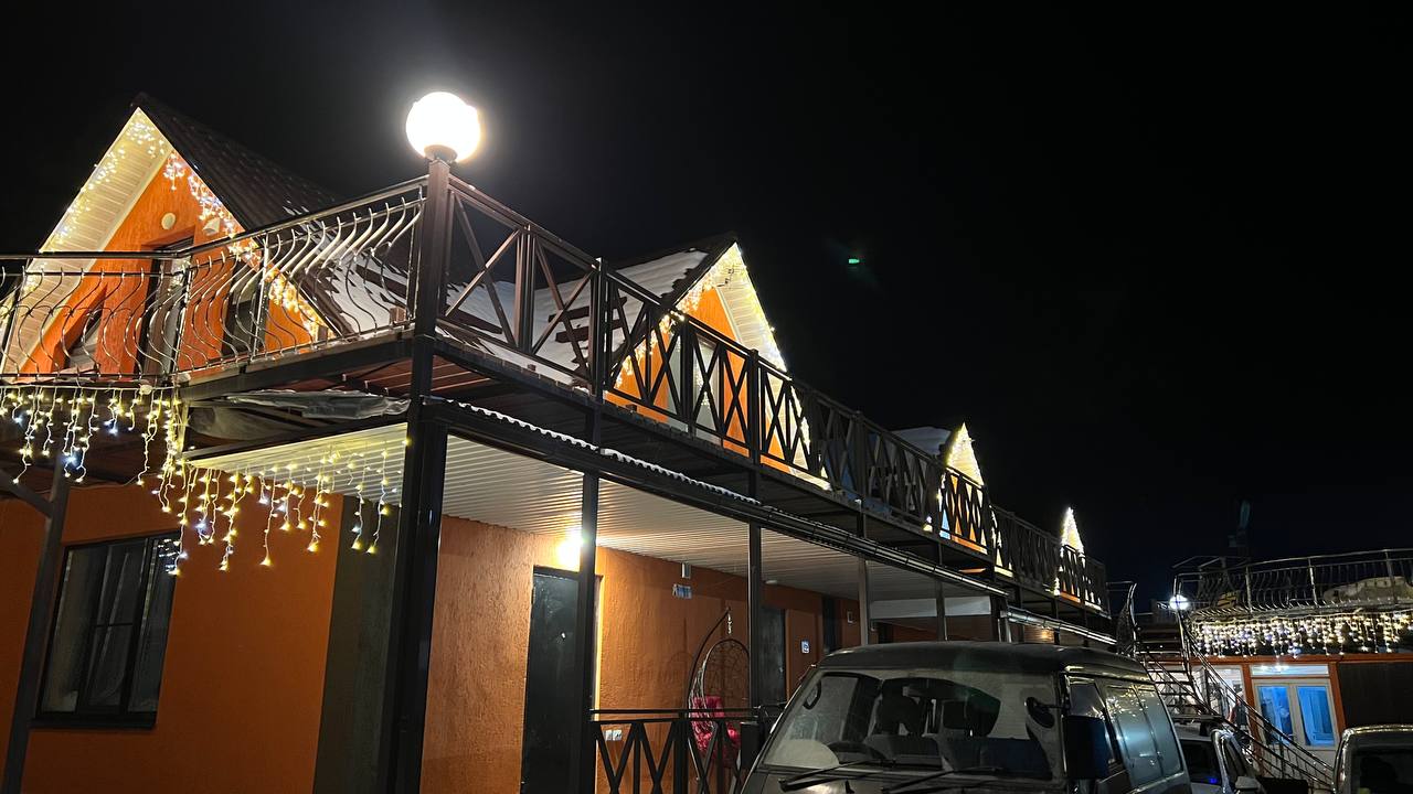 Фото отеля 2