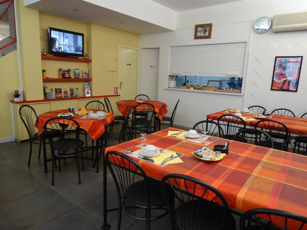 Фото Hôtel de France