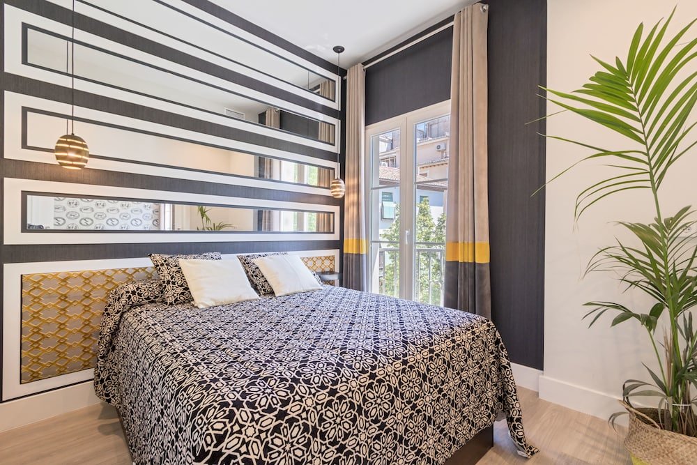 Фото Chezmoihomes Plaza Nueva Premium