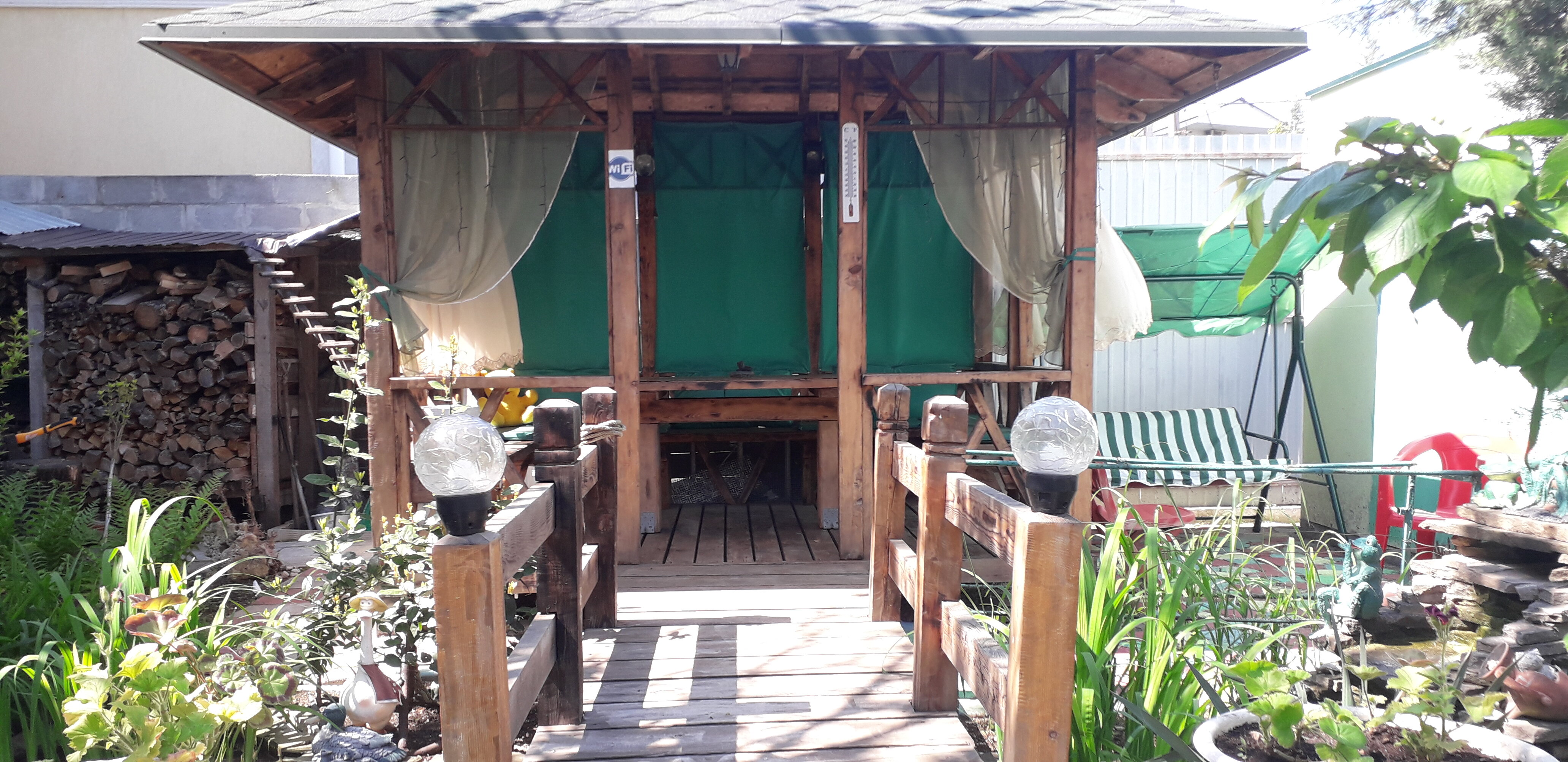 Фото Зелёный дворик