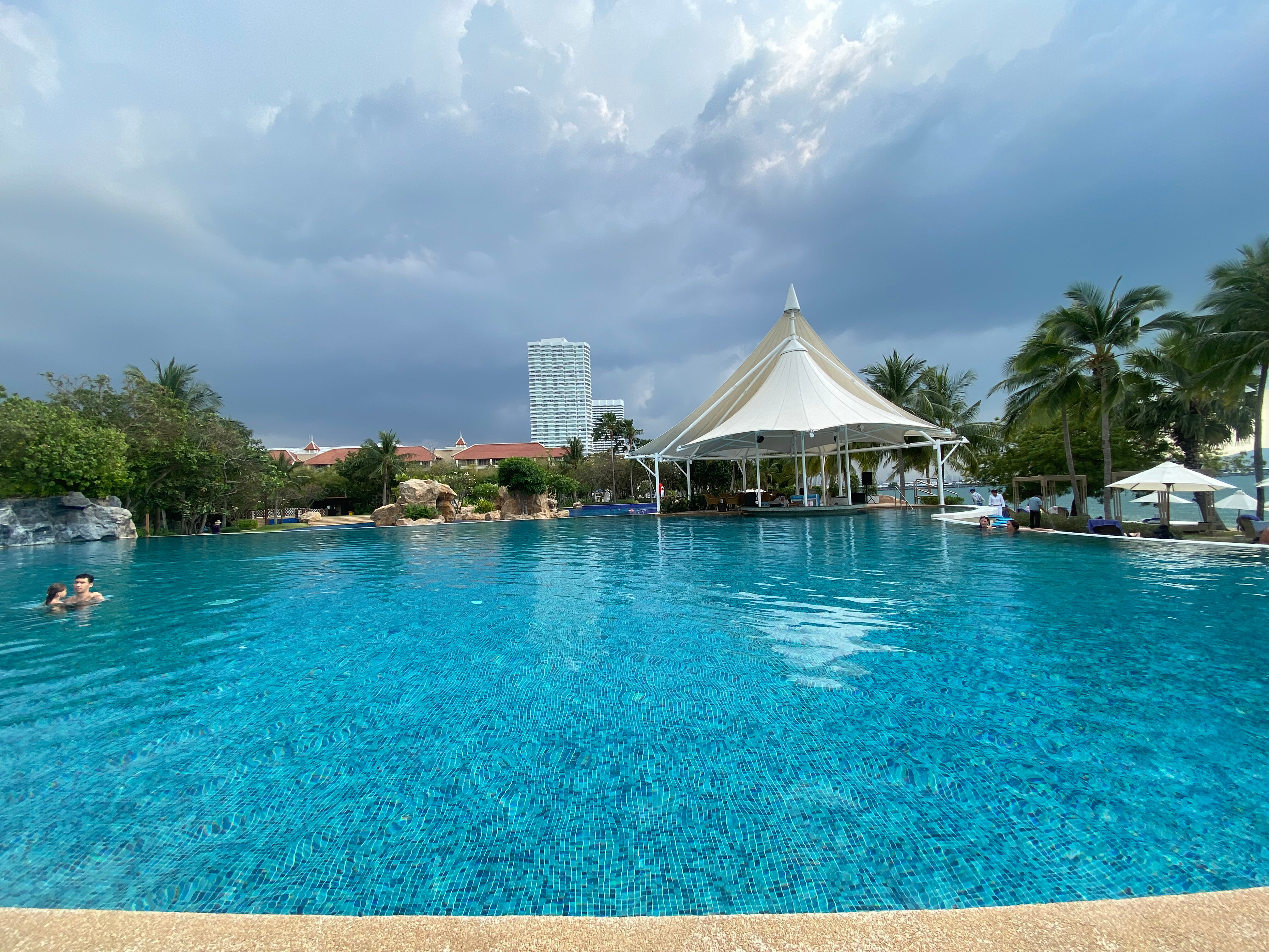 Фото Mövenpick Siam Na Jomtien Pattaya