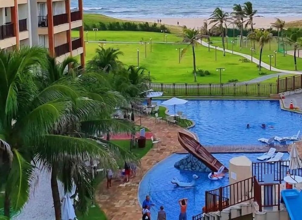 Фото Beach Living, Frente Mar, 400m Do B Park, com Toboagua E Restaurante