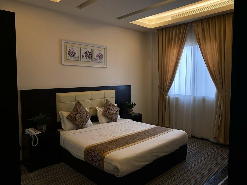 Фото Landmark Hotel - Sari