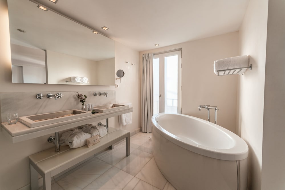 Фото Hotel Hospes Puerta de Alcalá