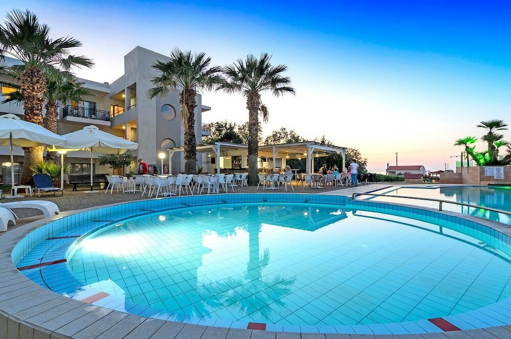 Фото отеля 1