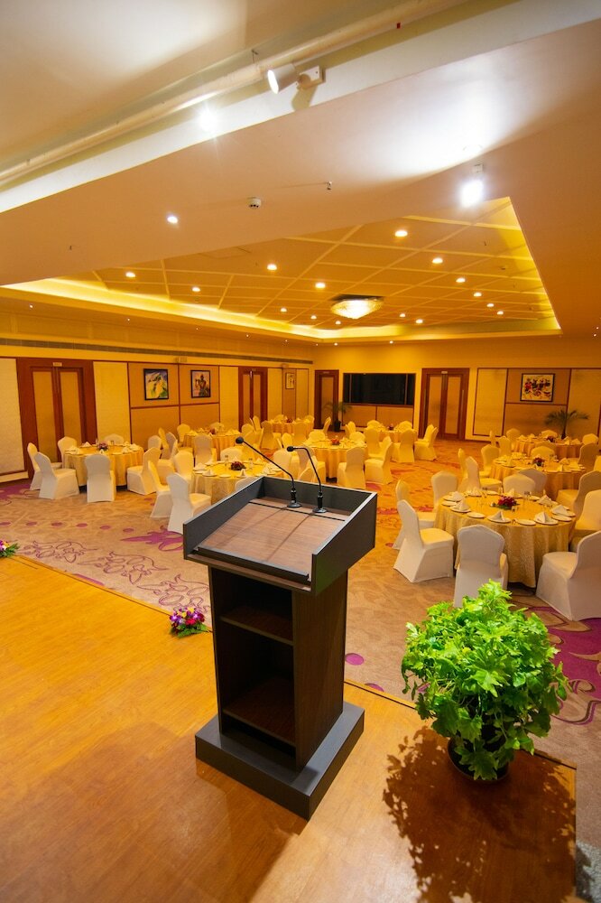 Фото Classic Grande Imphal - A Member of Radisson Individuals