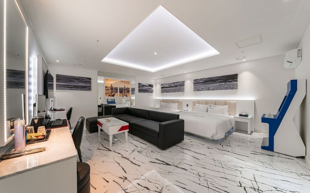 Фото Jongno Dana Hotel