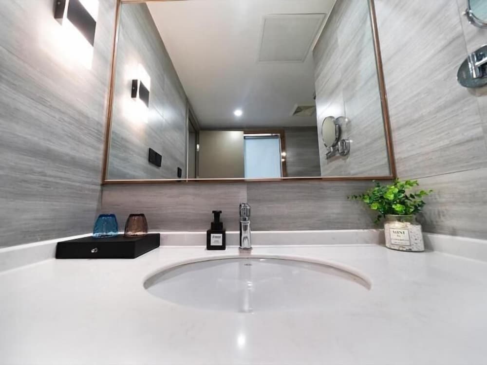 Фото Gya Hotel Jin Ji Lake Oriental Gate