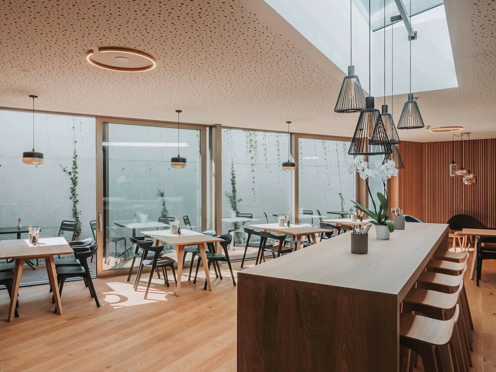 Фото Youth Hostel Montreux