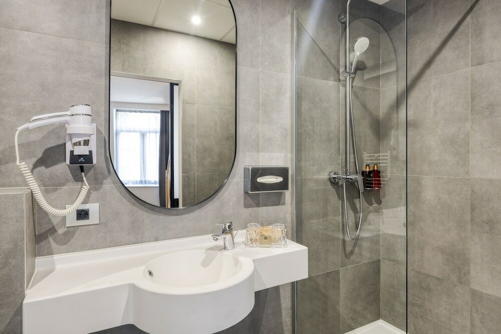 Фото Aris Grand-Place Hotel