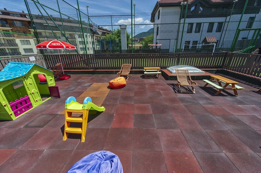 Фото 7 Pools SPA & Apartments