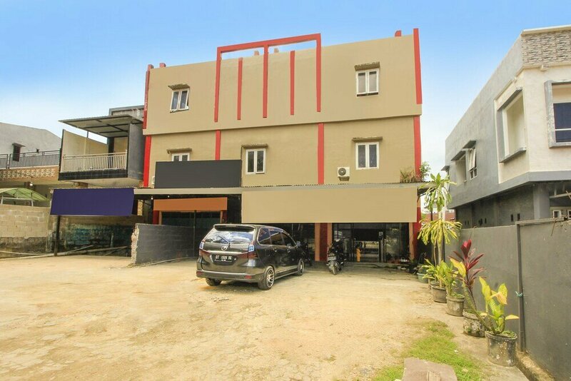 Гостиница Oyo 91855 Big Hotel Kendari в Кендари