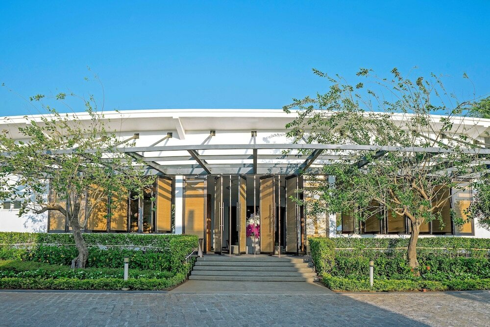 Фото Oceanami Villas & Beach Club - Managed by Oceanami Group