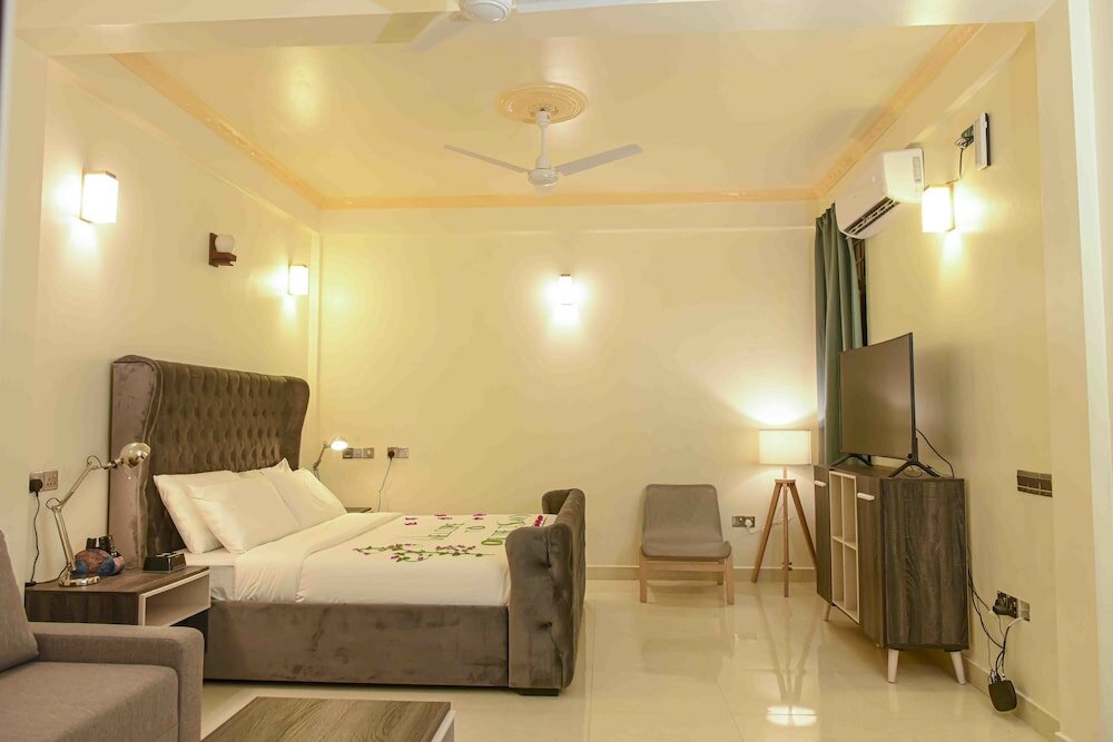 Фото One The Island