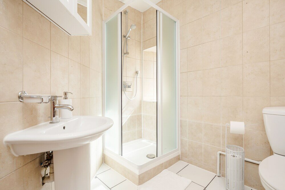 Фото Great Mayfair Apartment - Sleeps 6