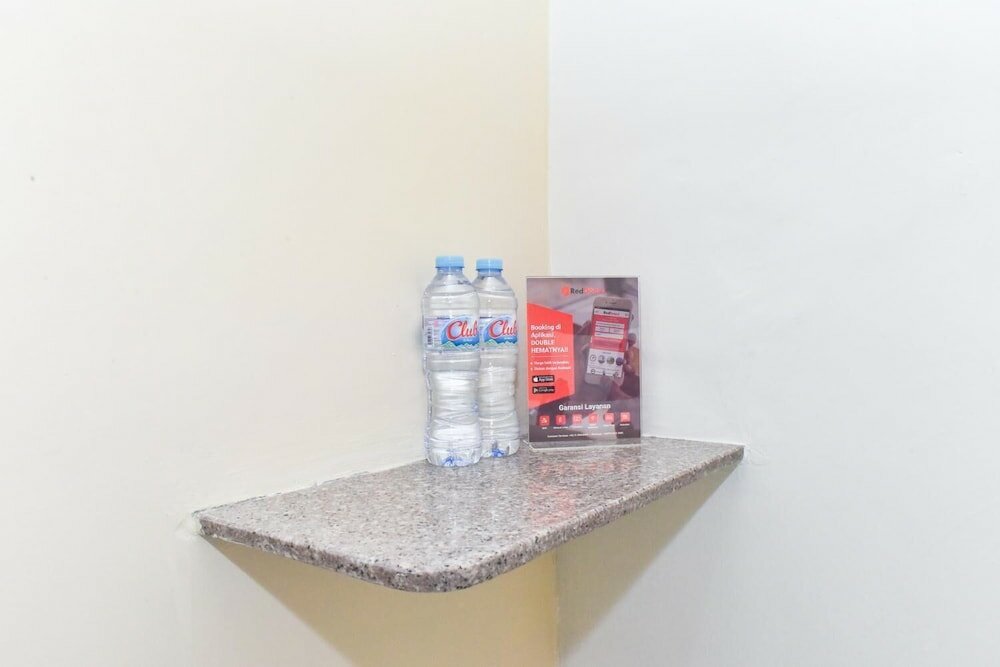 Фото RedDoorz Syariah near Exit Tol Waru