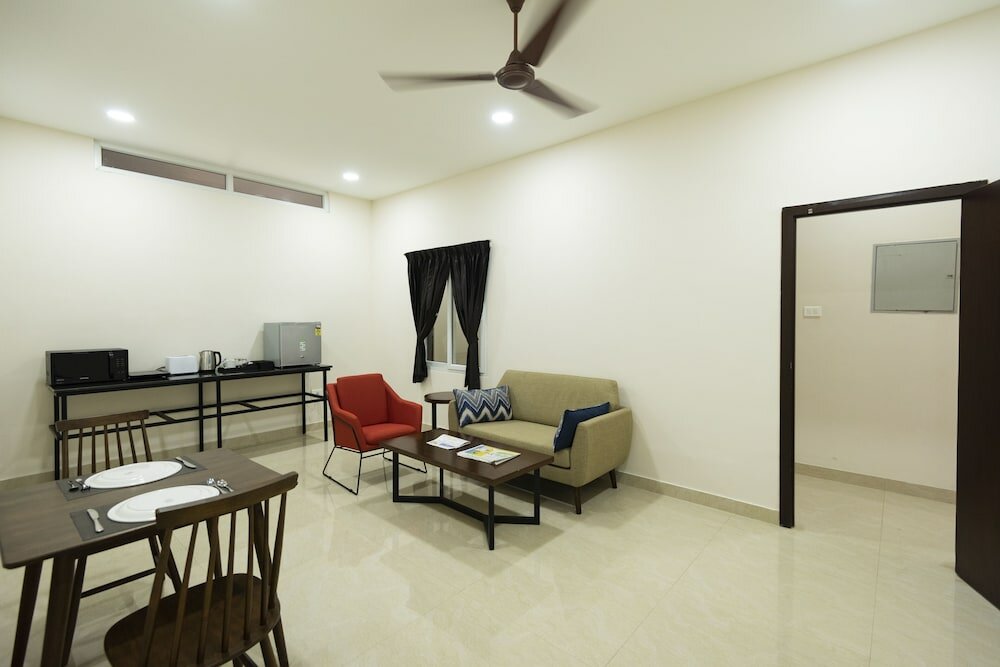 Фото Mayfair Service Apartments