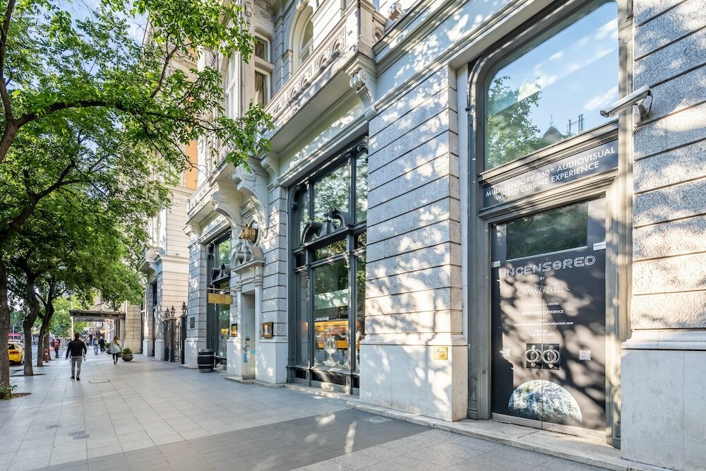 Фото Central Luxury Apartment