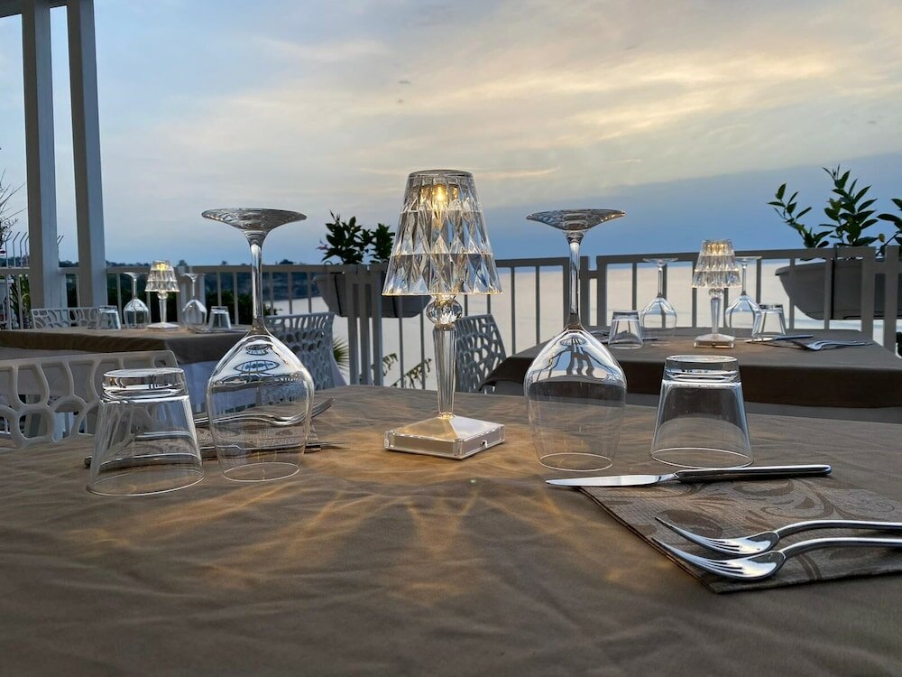 Фото Mediterranean Boutique Hotel