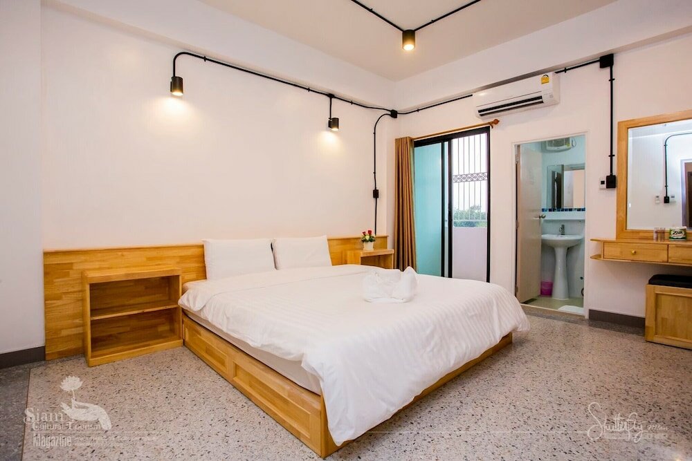 Фото Thaphon Residence