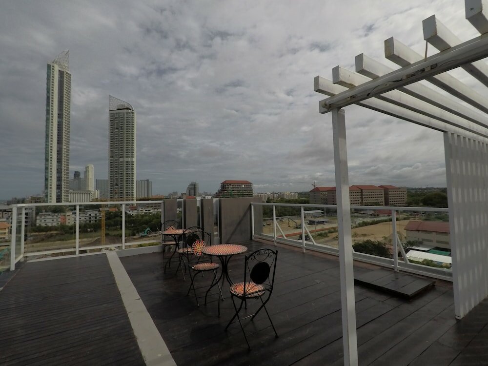 Фото D at Sea Hotel