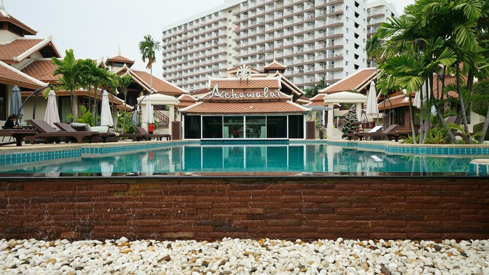 Фото Achawalai Residence Village