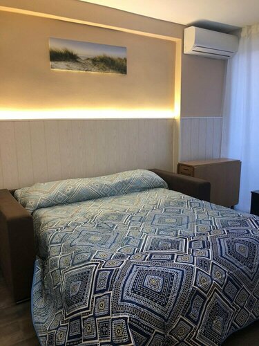 Гостиница Studio Low Cost Corinto Estudio в Торремолиносе