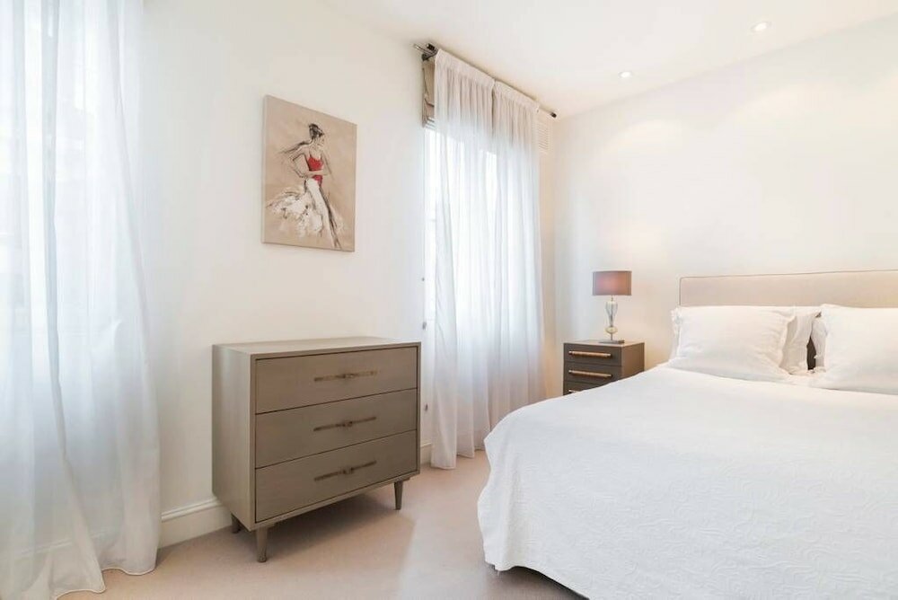 Фото Lovely 3 bedroom house South Kensington