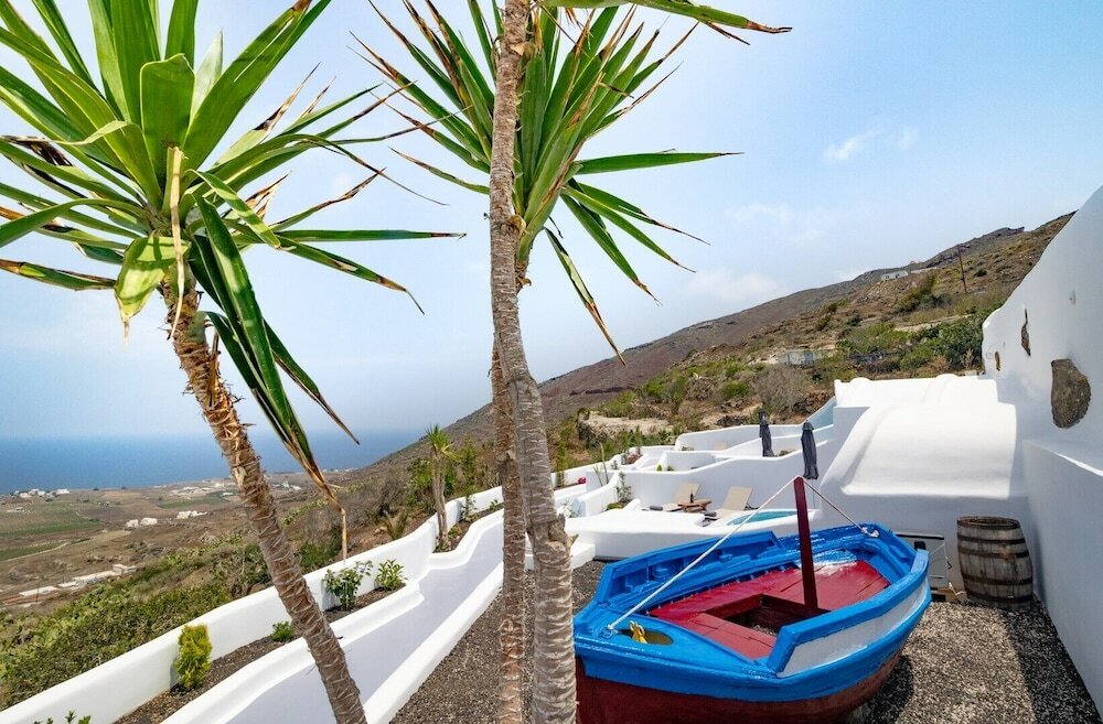 Фото Sun Angelos Oia - Luxury Cave Suites