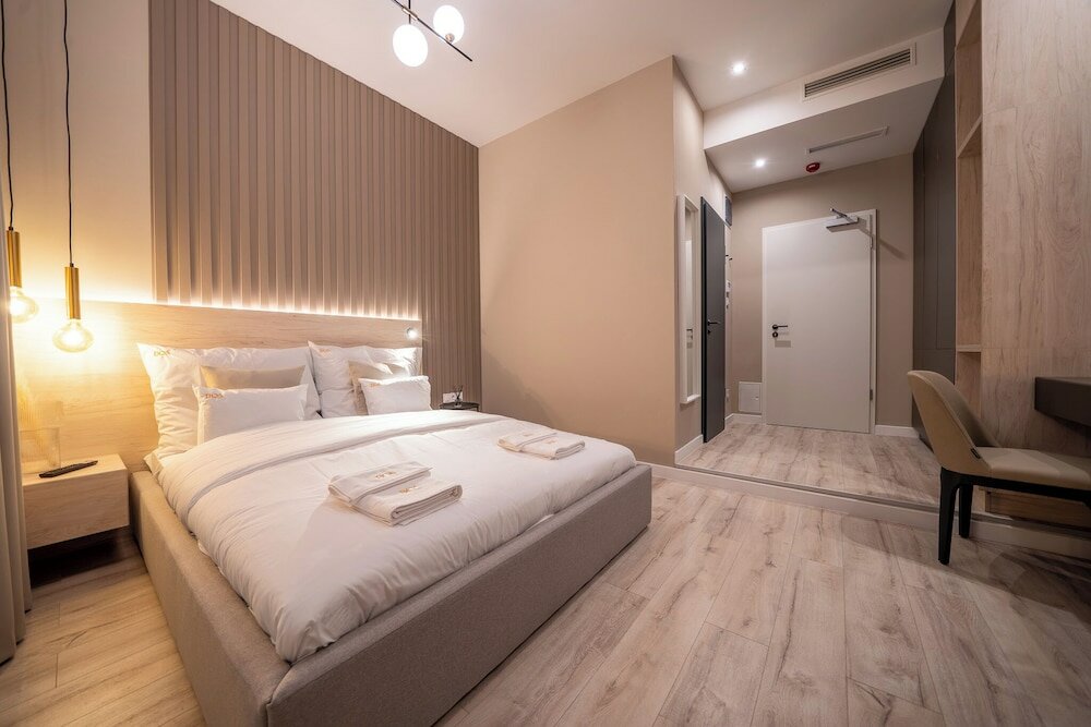 Фото Károly Boutique Suites, Best Location by Bqa