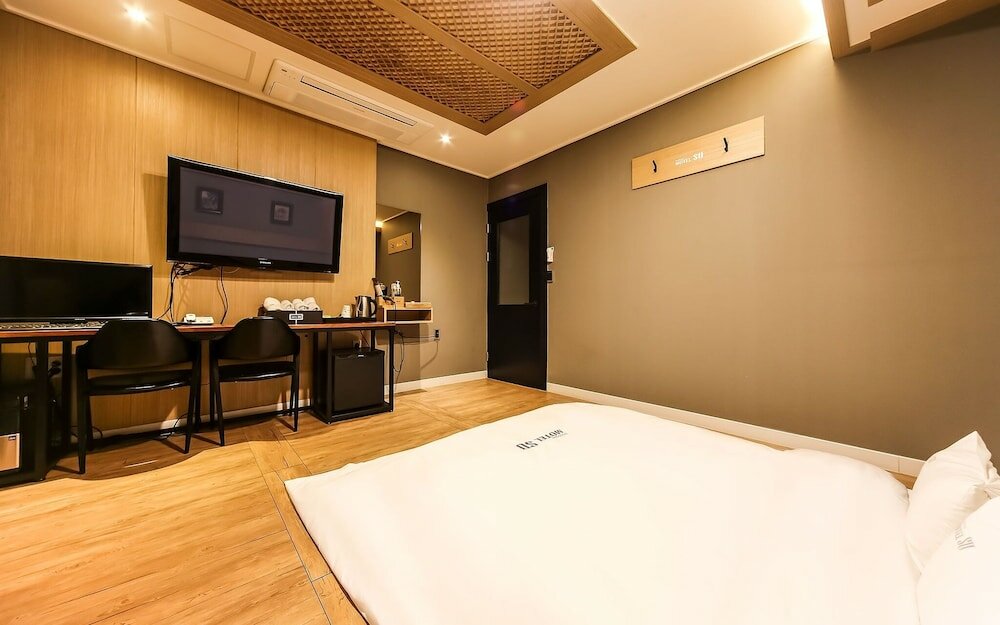 Фото Changwon Paryongdong Soo