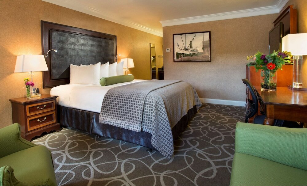 Фото Best Western Plus Humboldt Bay Inn