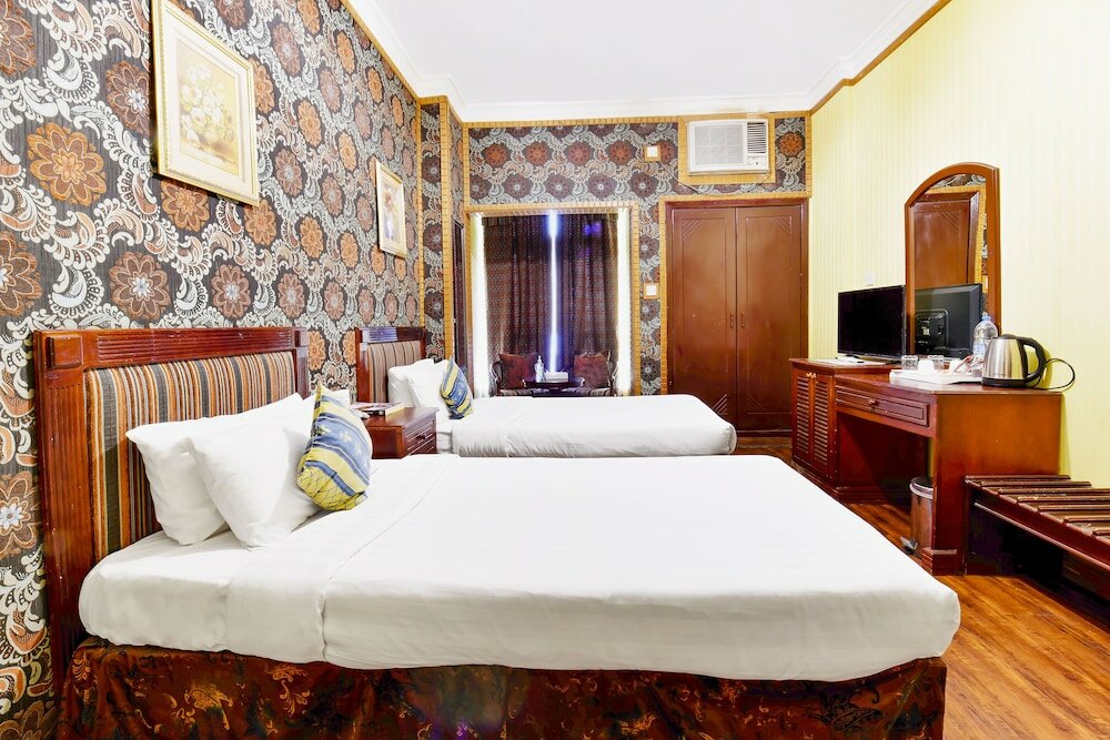 Фото Oyo 125 Moon Plaza Hotel